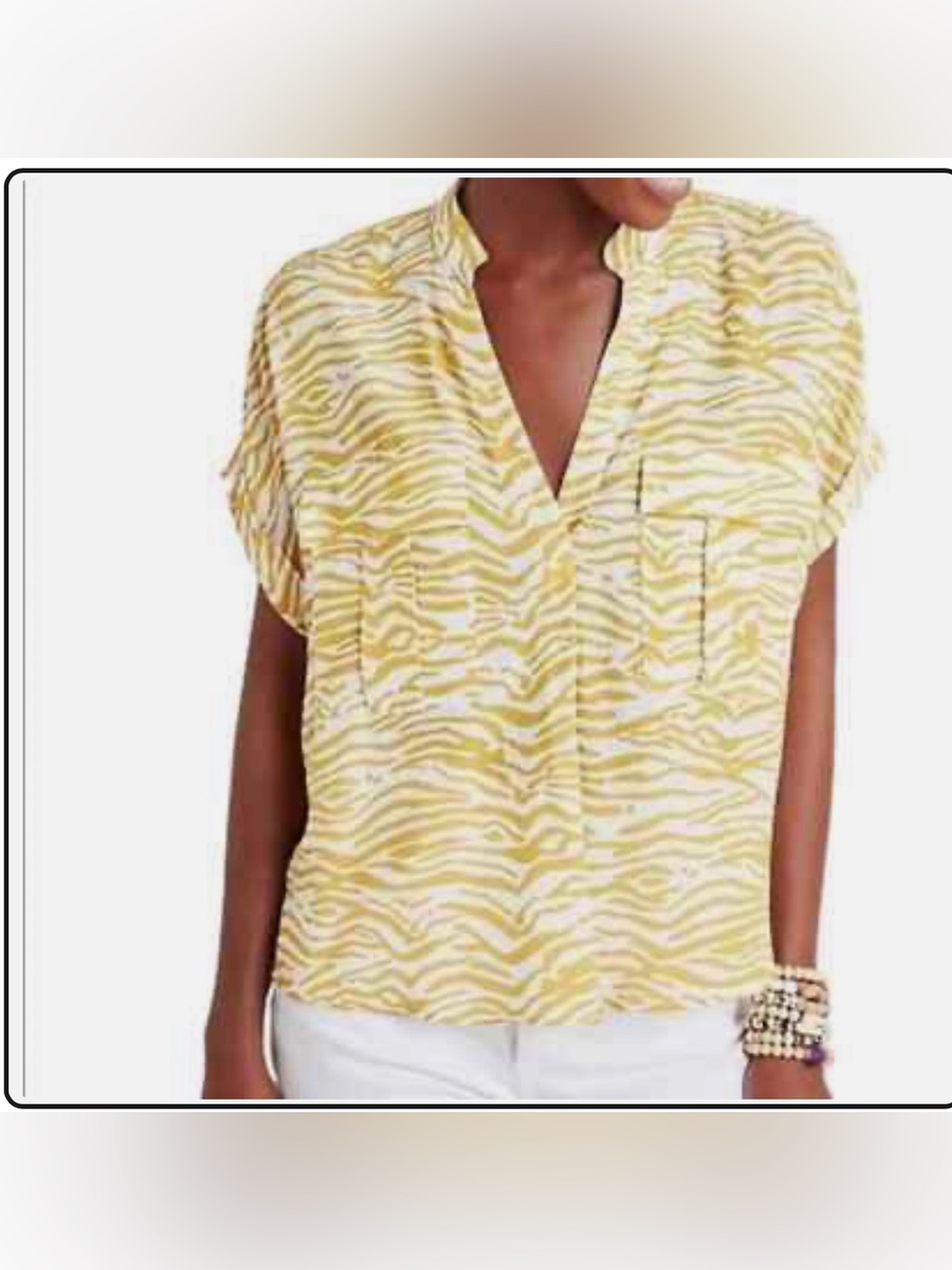 Maeve Anthropologie Boxy Relaxed
Zebra Print Blouse Sz: M Yellow V-Neck
Pockets